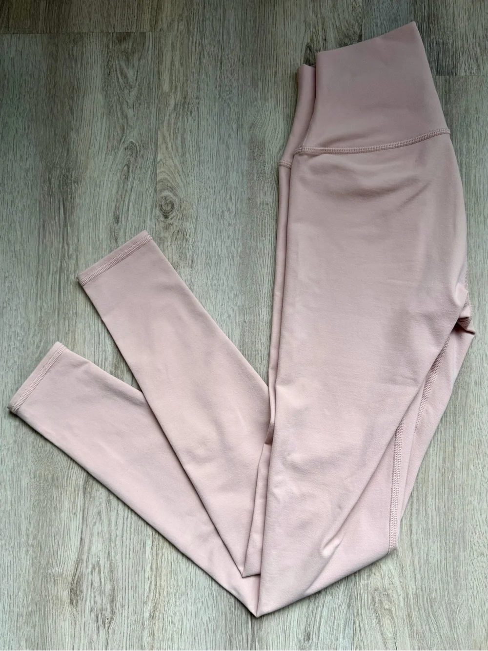ALO Yoga - High-Waist Airbrush Legging in  Pink Quartz / Pale Blush - size XS